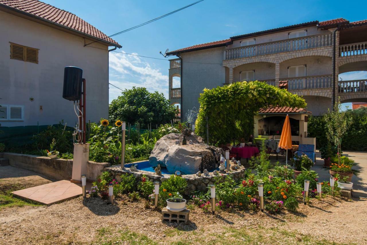 Apartmani Eda Zadar Exterior foto